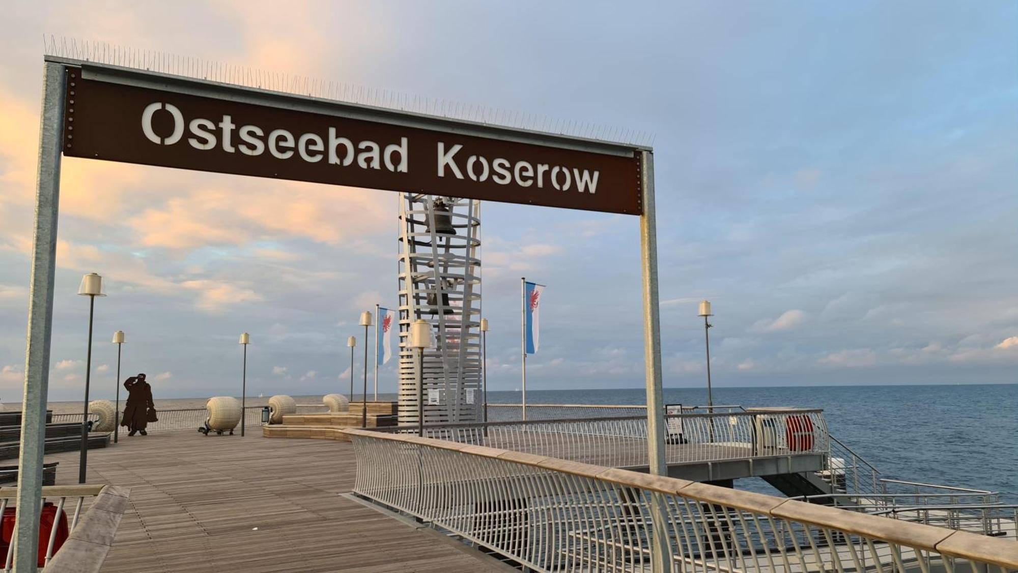 Bernsteinbad-Koserow-Haus-Fuenf-Elemente-Ferienwohnung-Raum Buitenkant foto